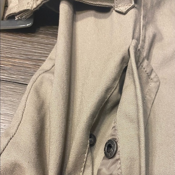 Kenneth Cole Womens Jacket Size Medium Beige Lined Zip Button. - Picture 7 of 9